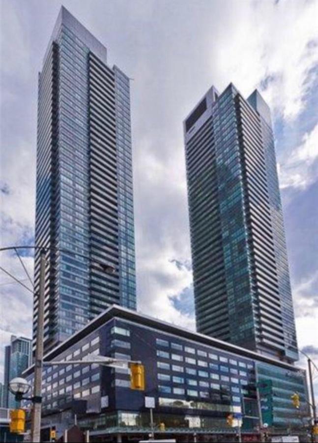 דירות Beautiful Unit In Heart Of Downtown טורונטו מראה חיצוני תמונה