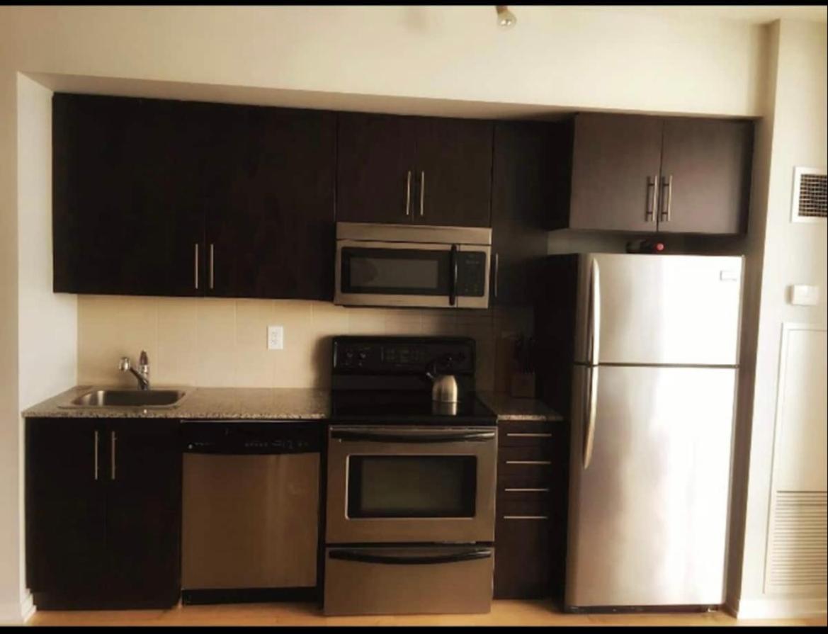 דירות Beautiful Unit In Heart Of Downtown טורונטו מראה חיצוני תמונה