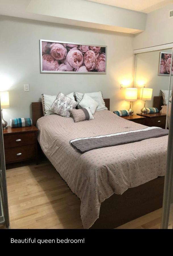 דירות Beautiful Unit In Heart Of Downtown טורונטו מראה חיצוני תמונה
